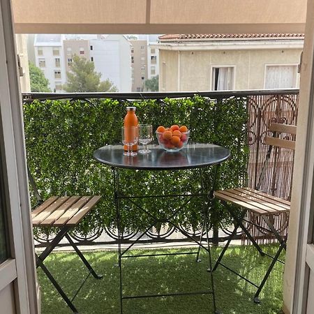 Appartement Mignon Calme Douillet Ascenseur Clim Etage Eleve Proche Parking Et Toutes Commodites Au Coeur Du Toulon Historique Exterior photo