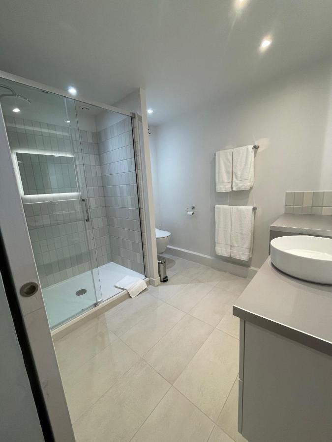 Appartement Mignon Calme Douillet Ascenseur Clim Etage Eleve Proche Parking Et Toutes Commodites Au Coeur Du Toulon Historique Exterior photo