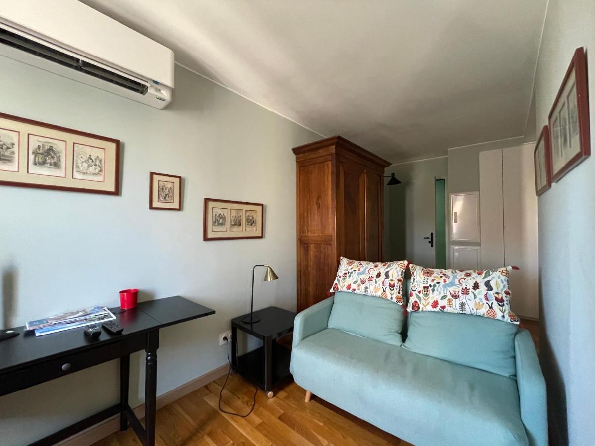 Appartement Mignon Calme Douillet Ascenseur Clim Etage Eleve Proche Parking Et Toutes Commodites Au Coeur Du Toulon Historique Exterior photo