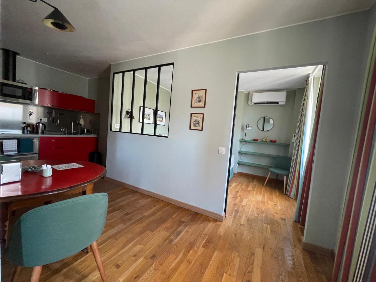 Appartement Mignon Calme Douillet Ascenseur Clim Etage Eleve Proche Parking Et Toutes Commodites Au Coeur Du Toulon Historique Exterior photo